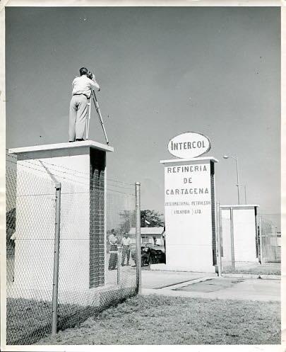 Puerta de entrada refinería de  Cartagena año 1957
